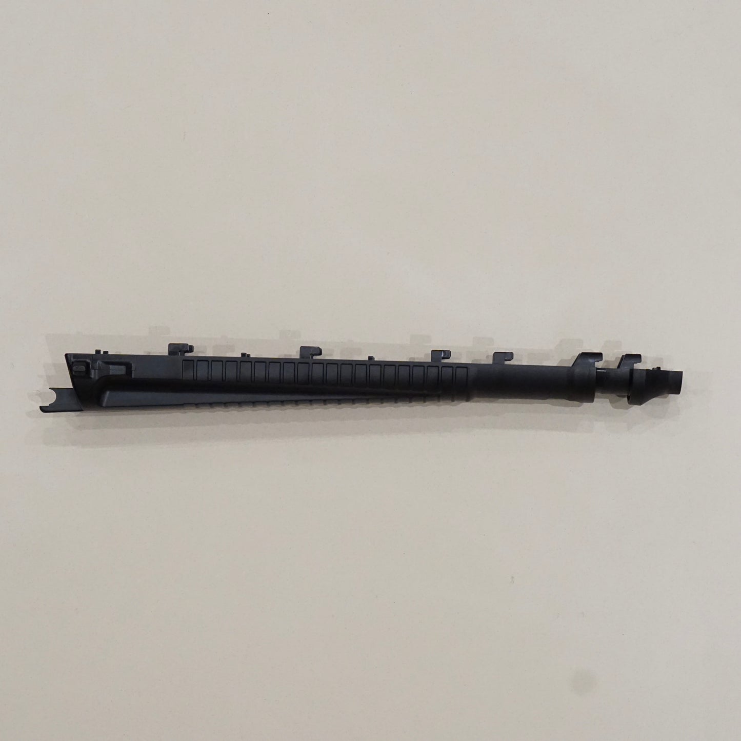 321 - Lower handguard black (71010918)
