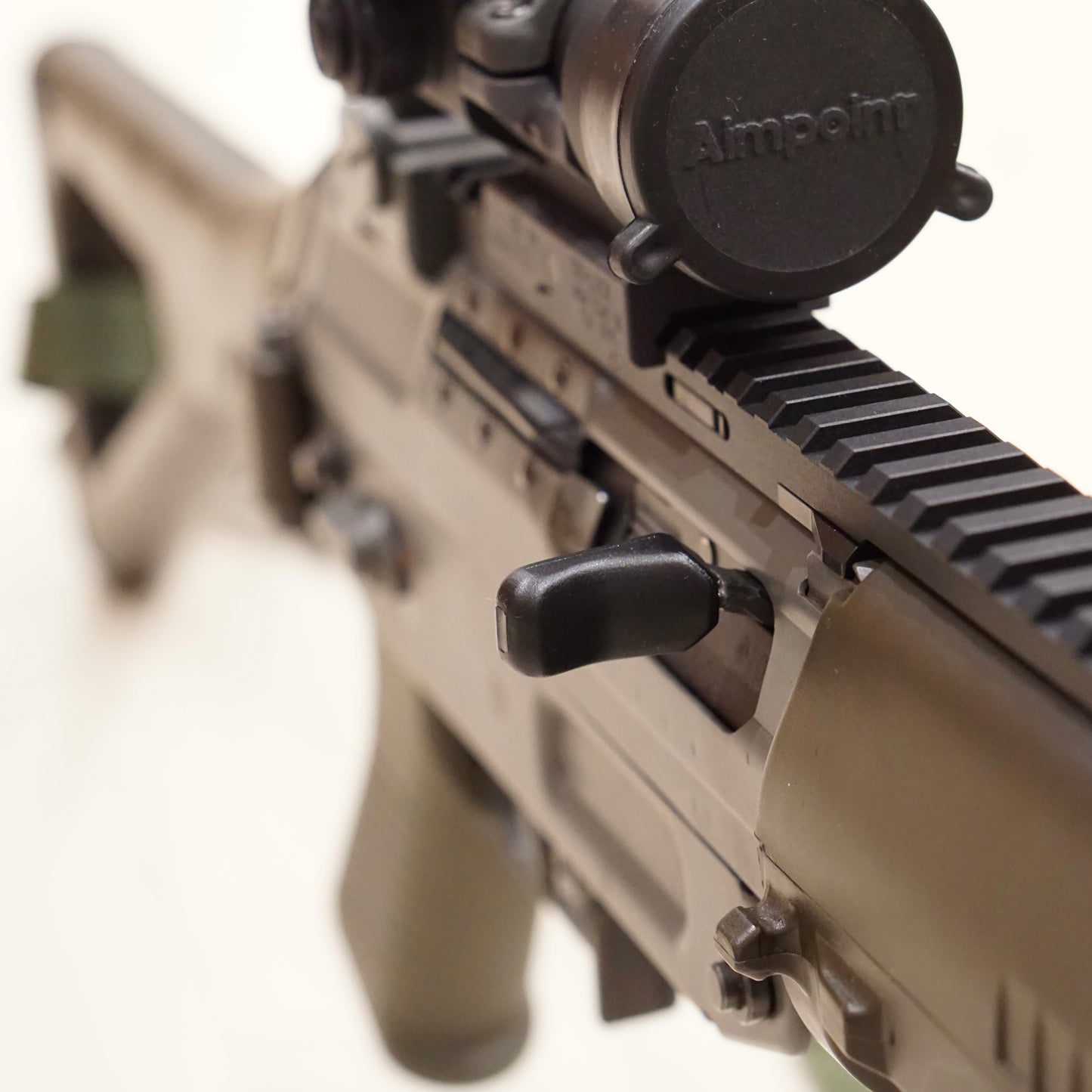 Straight Charging Handle SG55X Series